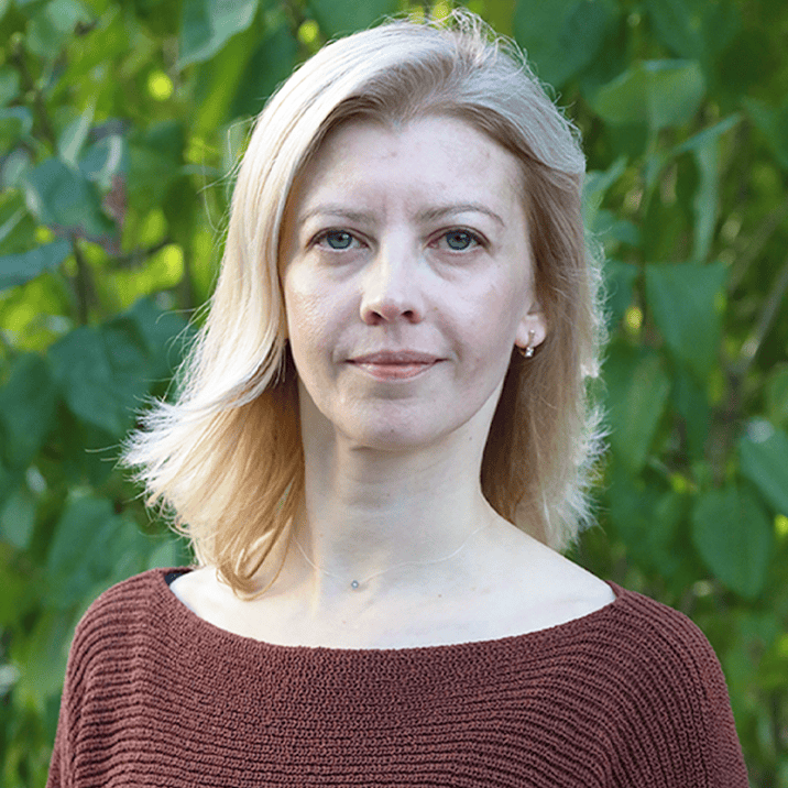 Янина Сулейманова